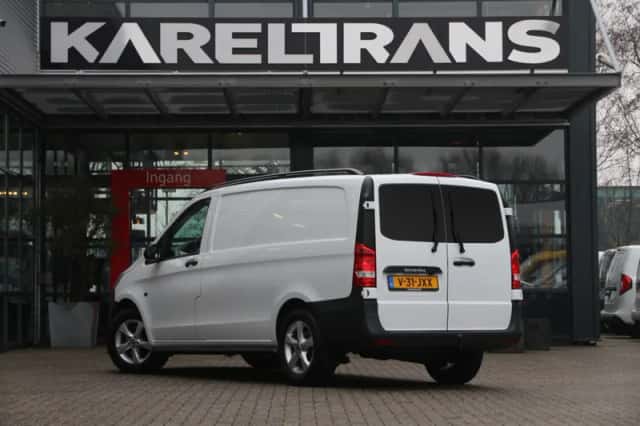 Mercedes-Benz Vito (2020) thumbnail 2