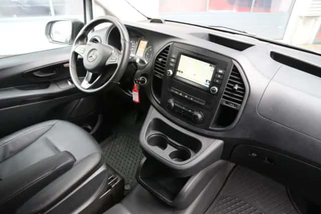Mercedes-Benz Vito (2020) thumbnail 5
