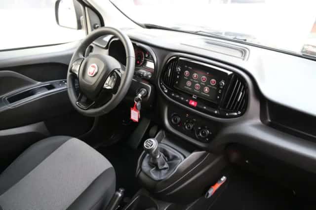 Fiat Doblò (2023) thumbnail 5