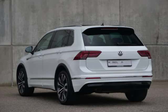 Volkswagen Tiguan (2016) thumbnail 12