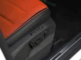 Volkswagen Tiguan (2016) thumbnail 21