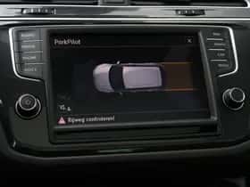 Volkswagen Tiguan (2016) thumbnail 23