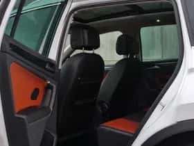 Volkswagen Tiguan (2016) thumbnail 25