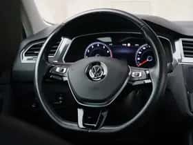 Volkswagen Tiguan (2016) thumbnail 5