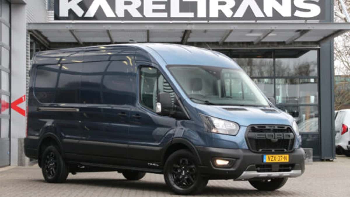 Ford Transit (2024) — foto 1