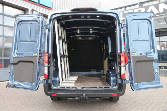 Ford Transit (2024) thumbnail 3