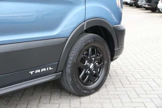 Ford Transit (2024) thumbnail 6