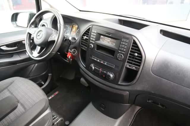 Mercedes-Benz Vito (2019) thumbnail 5