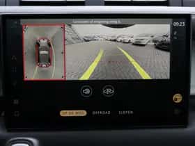 Land Rover Defender (2023) thumbnail 14