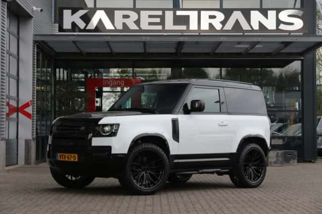Land Rover Defender (2023) thumbnail 23
