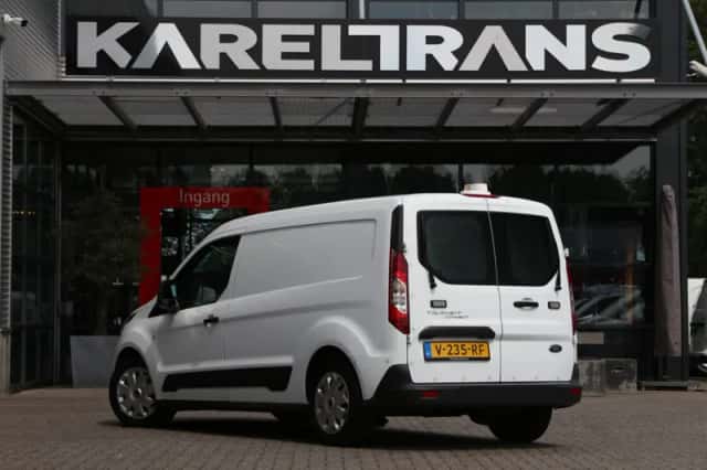 Ford Transit Connect (2018) thumbnail 2