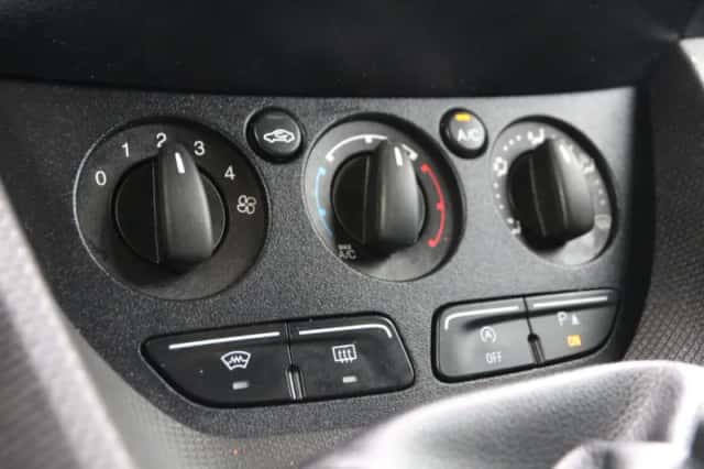 Ford Transit Connect (2018) thumbnail 12