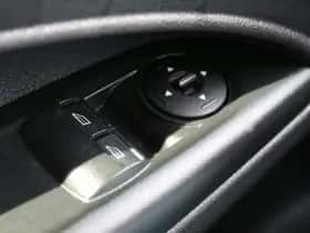 Ford Transit Connect (2018) thumbnail 19