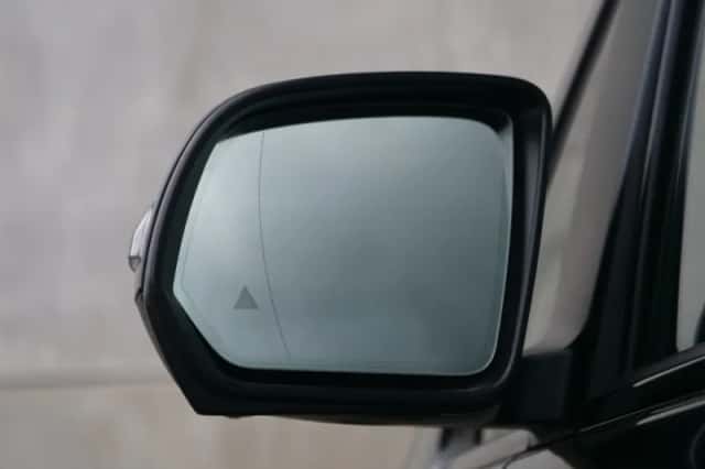 Mercedes-Benz V-Klasse (2020) thumbnail 32