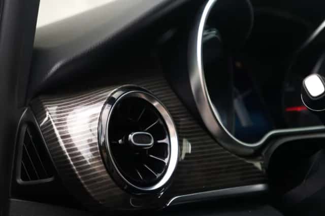 Mercedes-Benz V-Klasse (2020) thumbnail 6