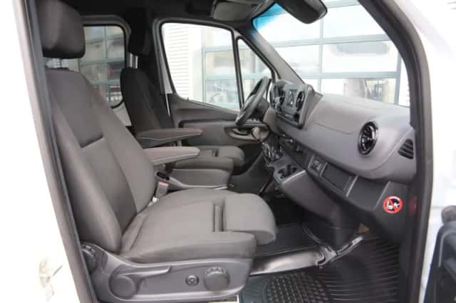 Mercedes-Benz Sprinter (2020) thumbnail 9