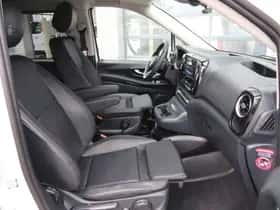 Mercedes-Benz Vito (2024) thumbnail 9