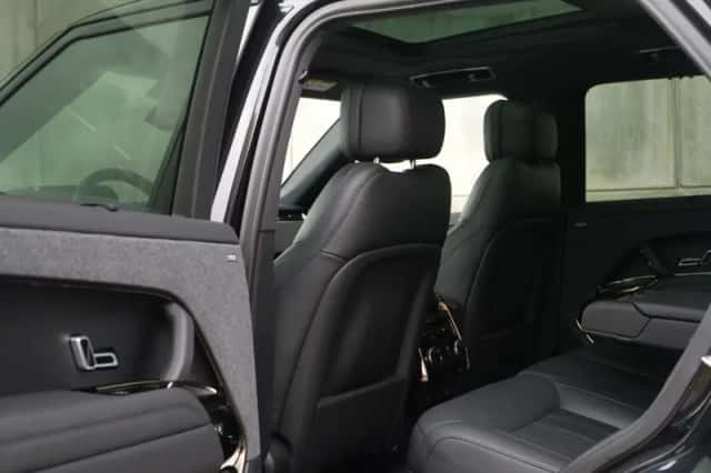 Land Rover Range Rover Sport (2025) thumbnail 30