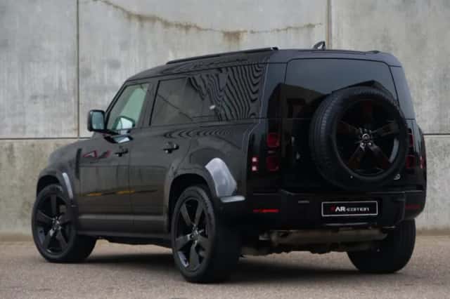 Land Rover Defender (2025) thumbnail 2
