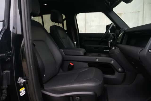 Land Rover Defender (2025) thumbnail 20