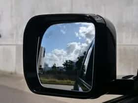Land Rover Defender (2025) thumbnail 34