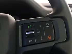 Land Rover Defender (2025) thumbnail 5
