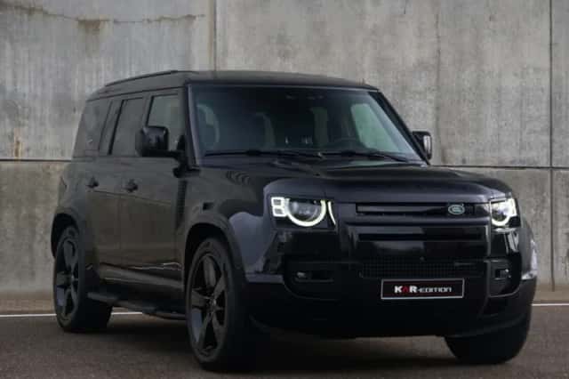 Land Rover Defender (2023) thumbnail 11