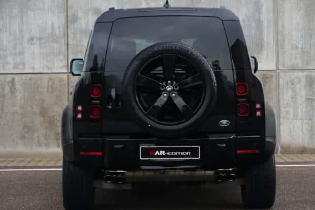 Land Rover Defender (2023) thumbnail 15