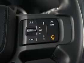 Land Rover Defender (2023) thumbnail 23