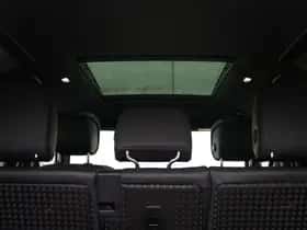 Land Rover Defender (2023) thumbnail 26