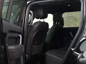 Land Rover Defender (2023) thumbnail 27