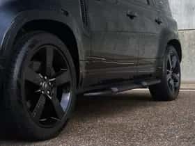 Land Rover Defender (2023) thumbnail 31