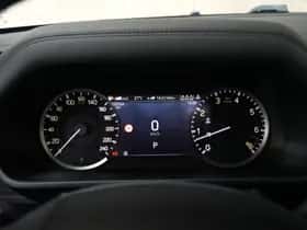 Land Rover Defender (2023) thumbnail 9
