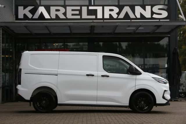 Ford Transit Custom (2024) thumbnail 17