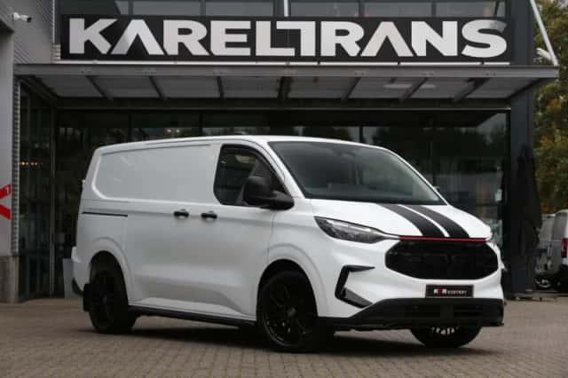 Ford Transit Custom (2024) thumbnail 1
