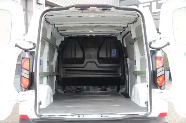 Ford Transit Custom (2024) thumbnail 4