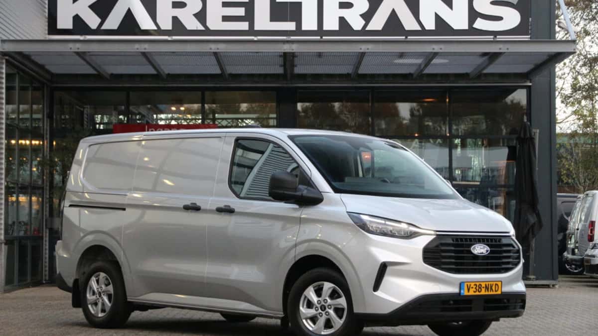 Ford Transit Custom (2024) — foto 1
