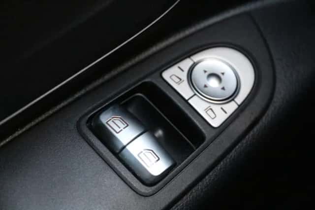 Mercedes-Benz Vito (2022) thumbnail 20