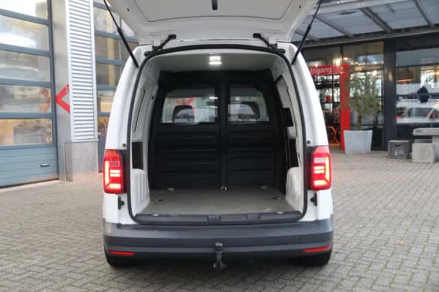 Volkswagen Caddy (2020) thumbnail 3