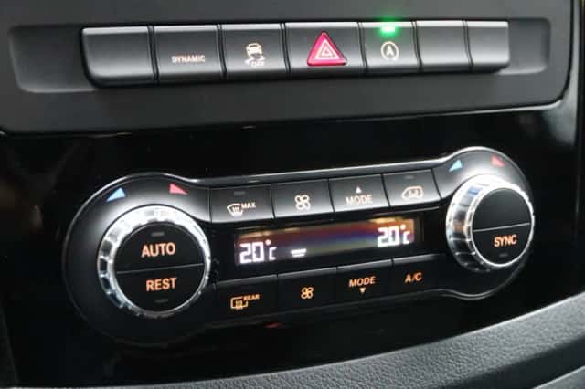 Mercedes-Benz Vito (2024) thumbnail 10