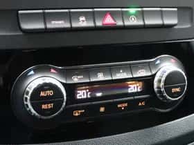 Mercedes-Benz Vito (2024) thumbnail 10