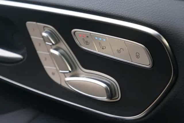 Mercedes-Benz V-Klasse (2019) thumbnail 24
