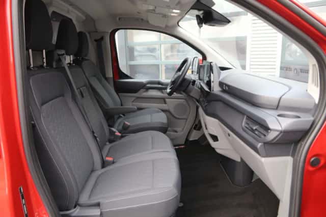 Ford Transit Custom (2024) thumbnail 9