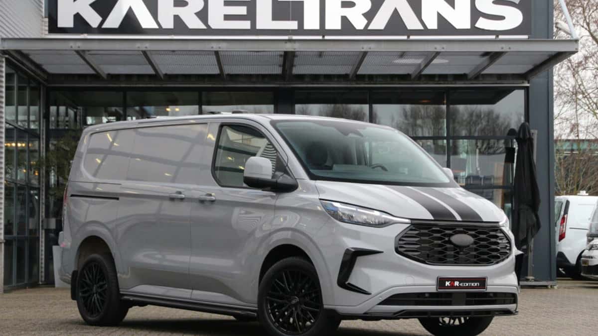 Ford Transit Custom (2024) — foto 1