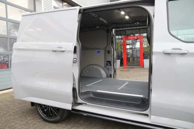 Ford Transit Custom (2024) thumbnail 14