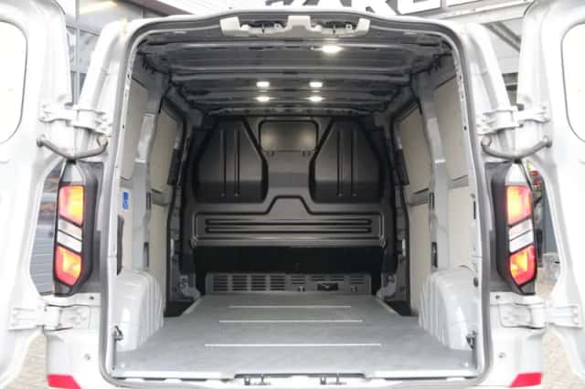 Ford Transit Custom (2024) thumbnail 4