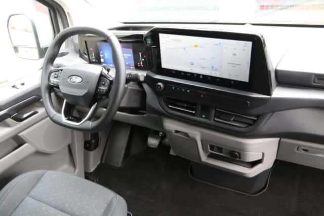 Ford Transit Custom (2024) thumbnail 5