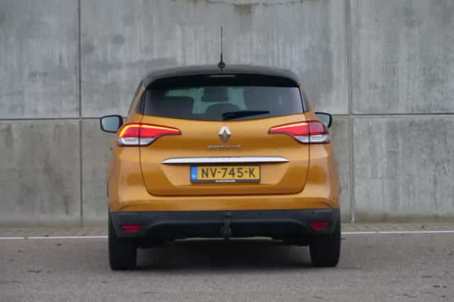 Renault Scénic (2017) thumbnail 16