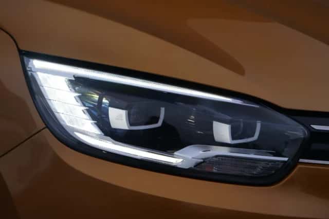 Renault Scénic (2017) thumbnail 27
