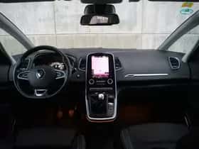 Renault Scénic (2017) thumbnail 4